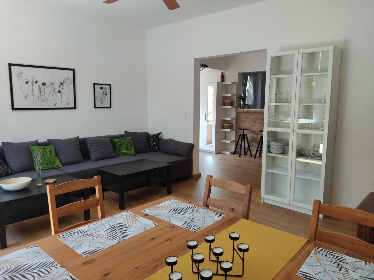Flora House 3 Minutes From Lake Balaton Keszthely Exterior photo